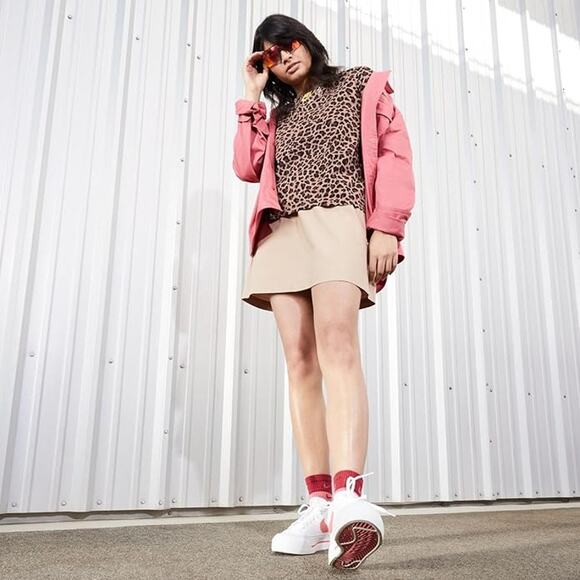 NWT Nike Women's Platform Track Shoes White Coral 102 Size 6.5 US - Picture 5 of 7